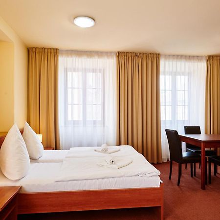 Hotel Zlatá Hvězda Vimperk Esterno foto