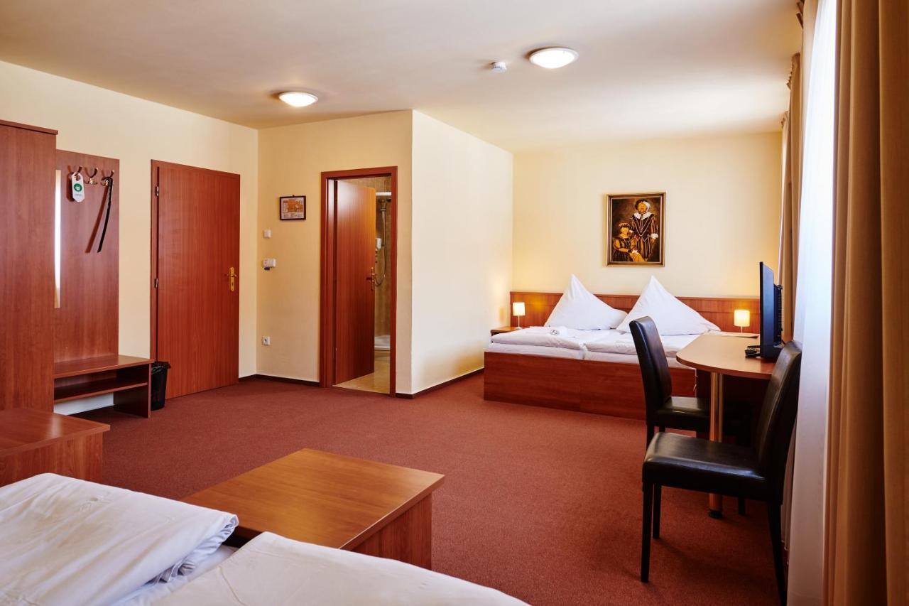 Hotel Zlatá Hvězda Vimperk Esterno foto