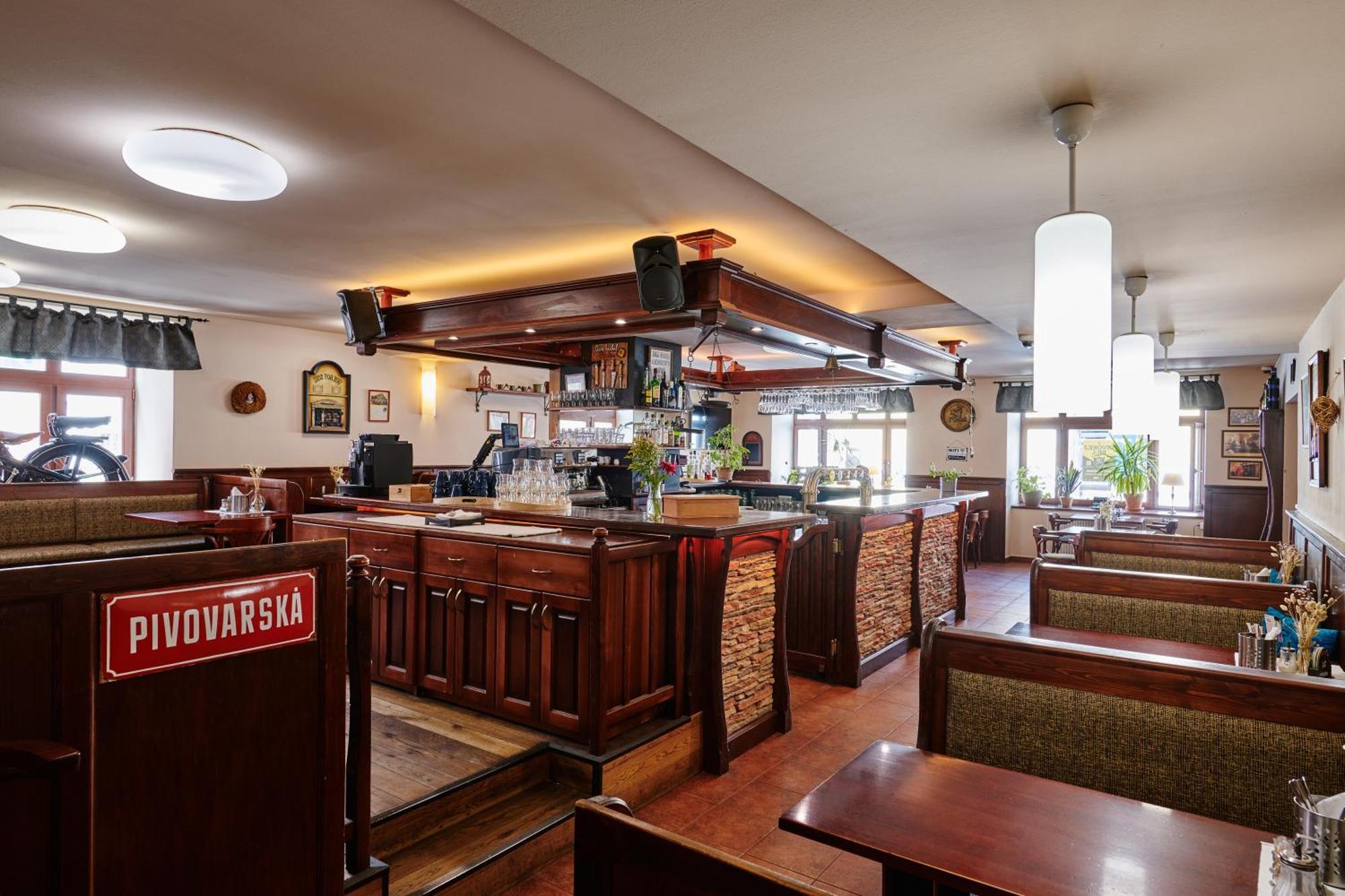 Hotel Zlatá Hvězda Vimperk Esterno foto
