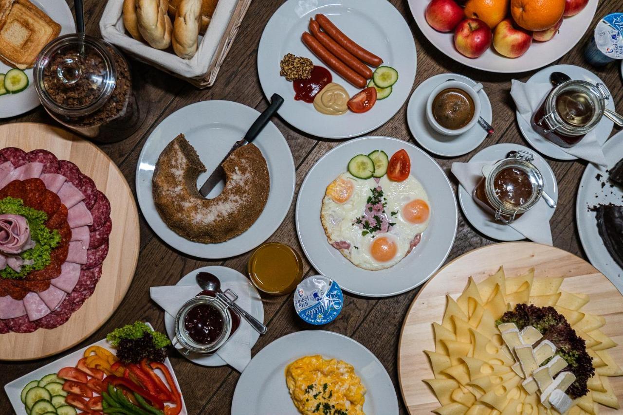 Hotel Zlatá Hvězda Vimperk Esterno foto
